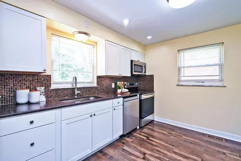 Kitchen - 6555 Daly Rd, Cincinnati, OH 45224 photo 2 of 5