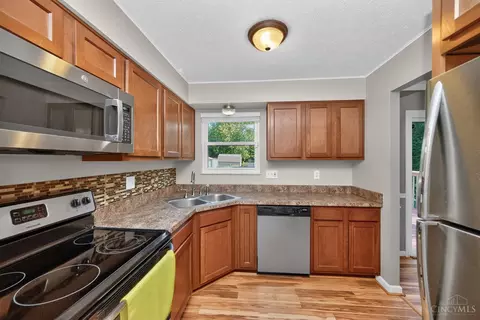 Kitchen - 1766 Miles Rd, Cincinnati, OH 45231 photo 2 of 2