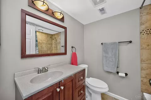 Bath - 1766 Miles Rd, Cincinnati, OH 45231 photo 1 of 5
