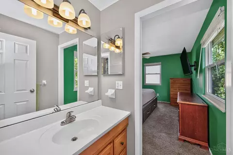 Bath - 1766 Miles Rd, Cincinnati, OH 45231 photo 4 of 5