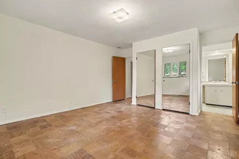 Bedroom - 8590 Lynnehaven Dr, Cincinnati, OH 45236 photo 3 of 6