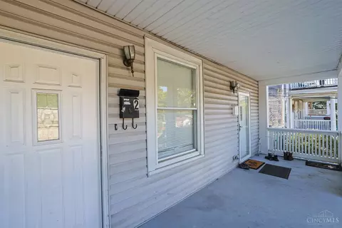 Exterior - 830 Harris Ave, Cincinnati, OH 45205 photo 3 of 10