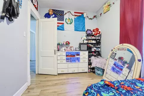 Bedroom - 830 Harris Ave, Cincinnati, OH 45205 photo 6 of 7