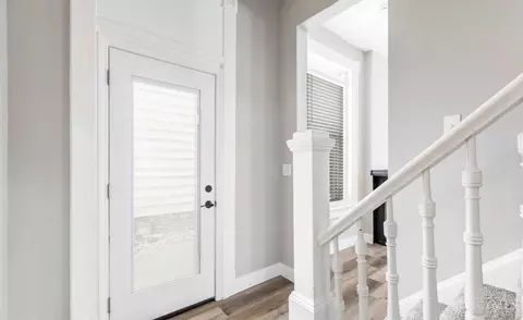 Entry Way - 3160 River Rd, Cincinnati, OH 45204 photo 2 of 5