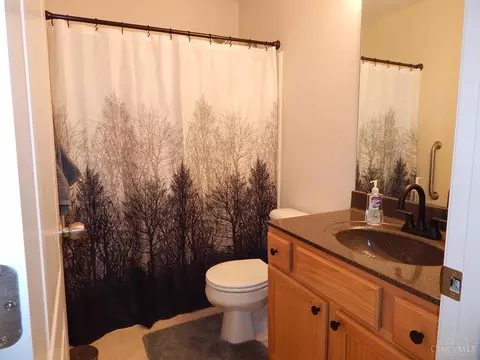 Bath - 3414 Bend Rd, Cincinnati, OH 45239 photo 2 of 2