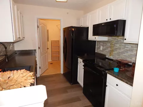 Kitchen - 3414 Bend Rd, Cincinnati, OH 45239 photo 1 of 1