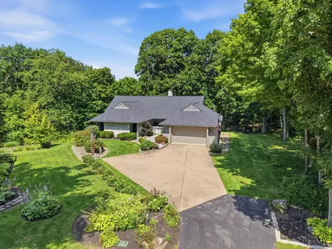 464 Creekside Dr, Lebanon, OH 45036