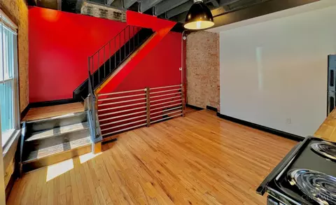 Living - 226 Clifton Ave, Cincinnati, OH 45202 photo 8 of 8