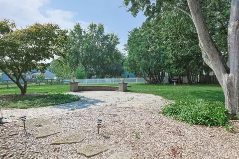 Exterior - 9045 Fields Dr, Mason, OH 45040 photo 12 of 16