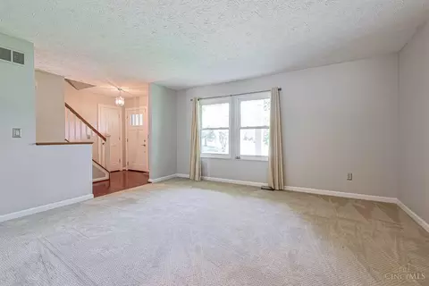 Living - 9045 Fields Dr, Mason, OH 45040 photo 2 of 6