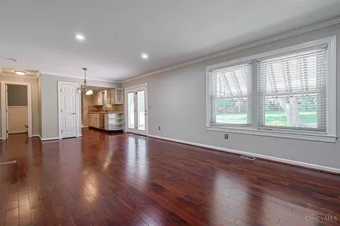 Living - 9045 Fields Dr, Mason, OH 45040 photo 4 of 6