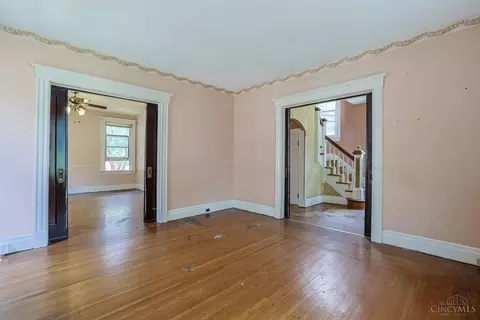 Living - 2916 Harrison Ave, Cincinnati, OH 45211 photo 6 of 8