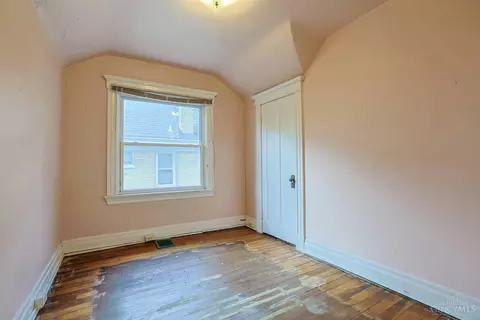 Bedroom - 2916 Harrison Ave, Cincinnati, OH 45211 photo 5 of 6
