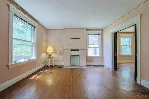 Living - 2916 Harrison Ave, Cincinnati, OH 45211 photo 1 of 8