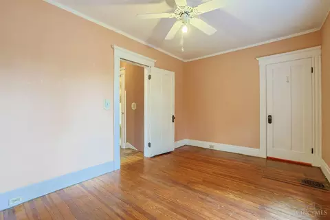 Bedroom - 2916 Harrison Ave, Cincinnati, OH 45211 photo 2 of 6