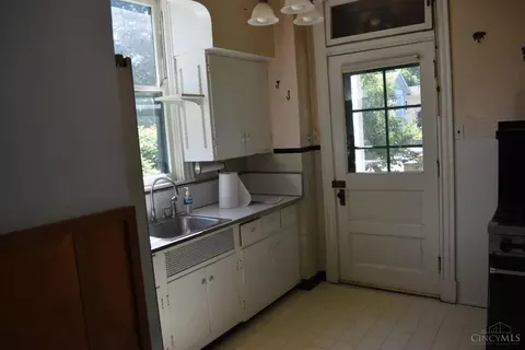 Kitchen - 3736 High Point Ave, Cincinnati, OH 45211 photo 2 of 4