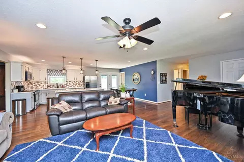 Living - 112 Boulder Dr, Mount Orab, OH 45154 photo 4 of 4