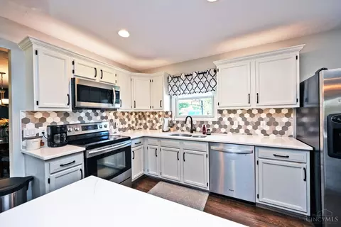 Kitchen - 112 Boulder Dr, Mount Orab, OH 45154 photo 6 of 6
