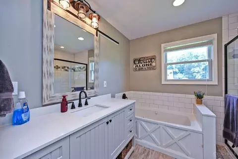 Bath - 112 Boulder Dr, Mount Orab, OH 45154 photo 1 of 5