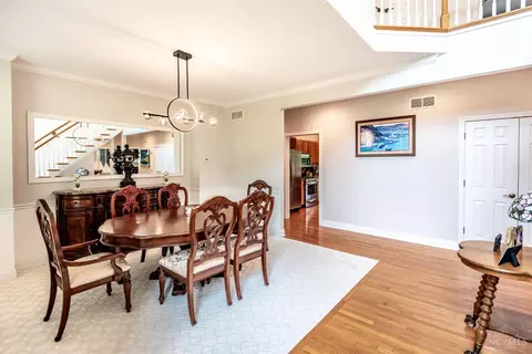 Dining - 252 Links View Dr, Hamilton Township, OH 45039 photo 1 of 6