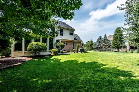 Exterior - 252 Links View Dr, Hamilton Township, OH 45039 photo 10 of 14