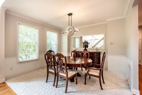 Dining - 252 Links View Dr, Hamilton Township, OH 45039 photo 2 of 6