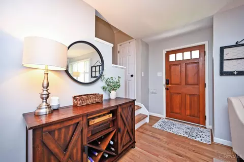 Entry Way - 7256 Jethve Ln, Cincinnati, OH 45243 photo 3 of 4