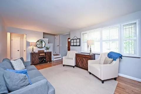 Living - 7256 Jethve Ln, Cincinnati, OH 45243 photo 2 of 5