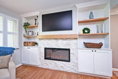 Living - 7256 Jethve Ln, Cincinnati, OH 45243 photo 4 of 5