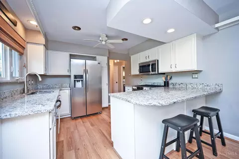 Kitchen - 7256 Jethve Ln, Cincinnati, OH 45243 photo 1 of 8