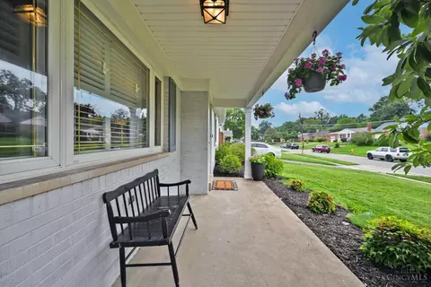 Exterior - 7256 Jethve Ln, Cincinnati, OH 45243 photo 9 of 29