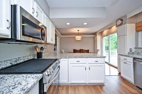 Kitchen - 7256 Jethve Ln, Cincinnati, OH 45243 photo 8 of 8