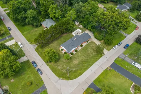 View/Area - 1028 Newcastle Dr, Cincinnati, OH 45231 photo 7 of 10