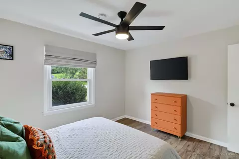 Bedroom - 1028 Newcastle Dr, Cincinnati, OH 45231 photo 5 of 6