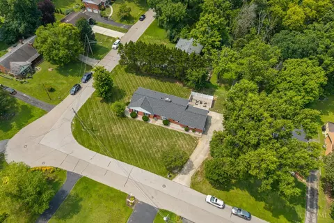 View/Area - 1028 Newcastle Dr, Cincinnati, OH 45231 photo 5 of 10