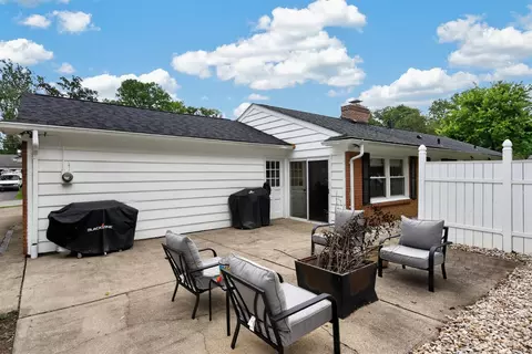 Exterior - 1028 Newcastle Dr, Cincinnati, OH 45231 photo 7 of 12