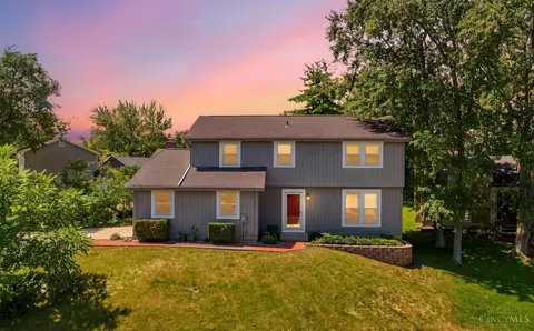 8128 Rollingwood Way, West Chester, OH 45069
