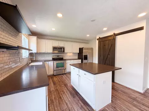 Kitchen - 7235 Northgate Dr, Maineville, OH 45039 photo 3 of 3