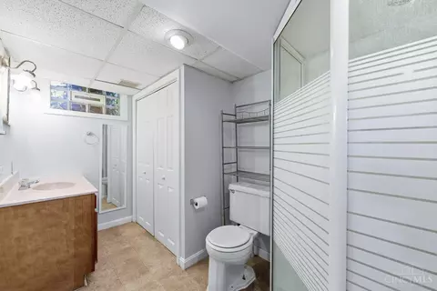 Bath - 8546 Darnell Ave, Cincinnati, OH 45236 photo 3 of 5