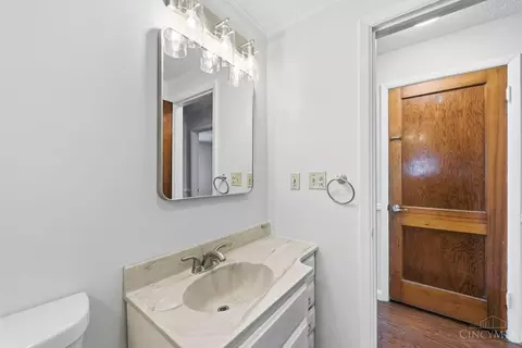 Bath - 8546 Darnell Ave, Cincinnati, OH 45236 photo 2 of 5