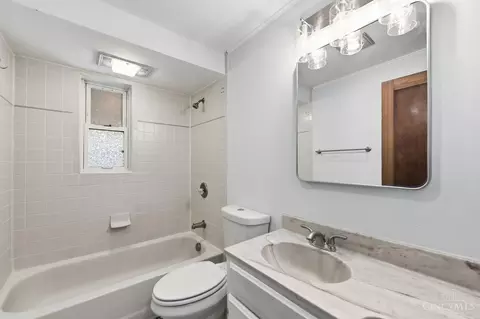 Bath - 8546 Darnell Ave, Cincinnati, OH 45236 photo 1 of 5