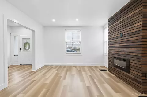 Living - 2560 Hackberry St, Cincinnati, OH 45206 photo 2 of 3