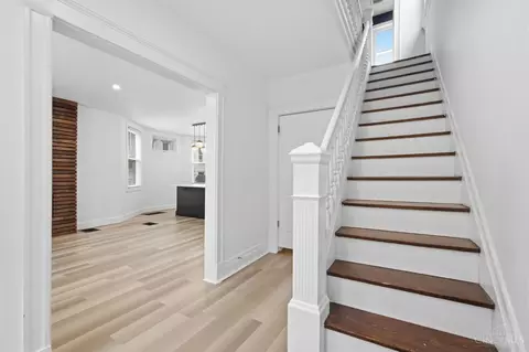Entry Way - 2560 Hackberry St, Cincinnati, OH 45206 photo 3 of 6