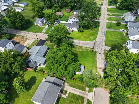 View/Area - 8812 Pine Rd, Cincinnati, OH 45242 photo 3 of 5
