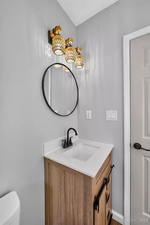Bath - 8812 Pine Rd, Cincinnati, OH 45242 photo 5 of 6