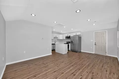 Living - 8812 Pine Rd, Cincinnati, OH 45242 photo 1 of 3