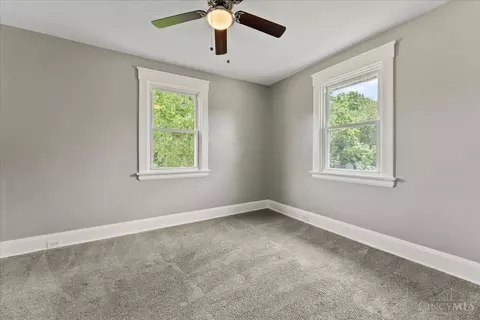 Bedroom - 6820 Alpine Ave, Silverton, OH 45236 photo 3 of 3