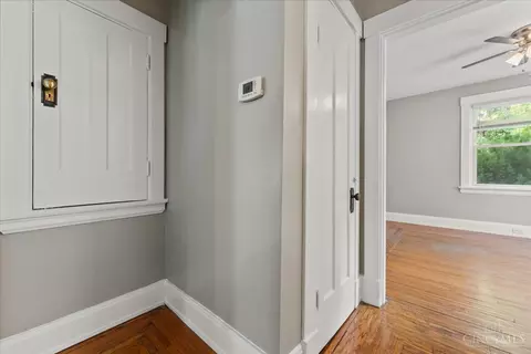 Entry Way - 6820 Alpine Ave, Silverton, OH 45236 photo 1 of 5