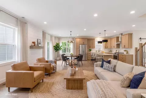 Living - 6845 E Fork Rd, Cincinnati, OH 45227 photo 2 of 3