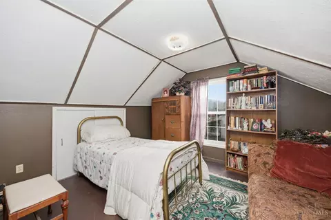 Bedroom - 213 Highland Ave, Blanchester, OH 45107 photo 4 of 8